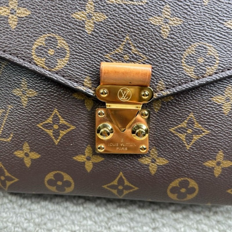 LV路易威登老花郵差包 經典Monogram配色 金色五金，肩帶可調節 單肩斜挎手提都ok 日常百搭容量實用-23