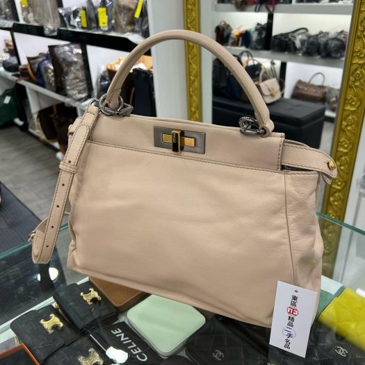 東區正精品㊣FENDI 8BN226 Peekaboo 中款粉膚色全皮銀釦躲貓貓手提包斜背包兩用包-2