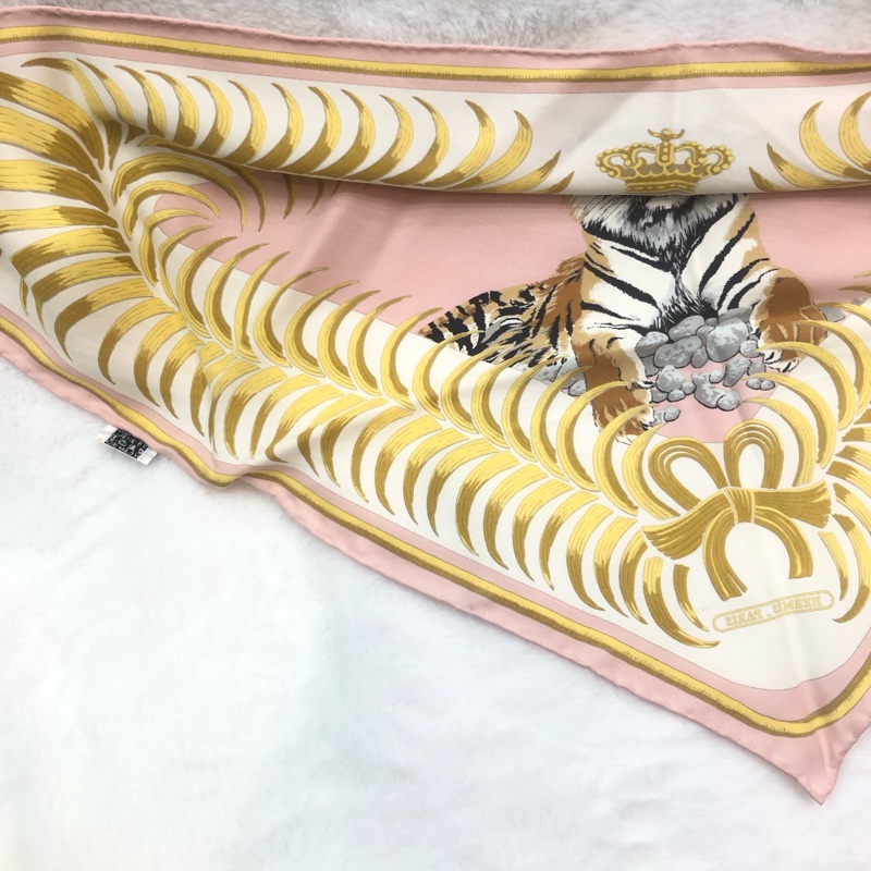 HERMÈS Tigre Royal王者的虎三角絲巾 XB949-25