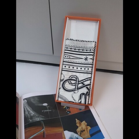 Hermes 黑白線條方絲巾 Tralala Bandana 55