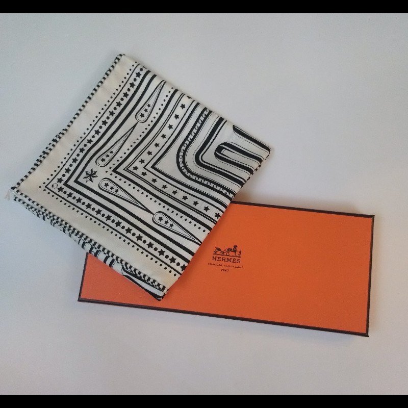 Hermes 黑白線條方絲巾 Tralala Bandana 55-6