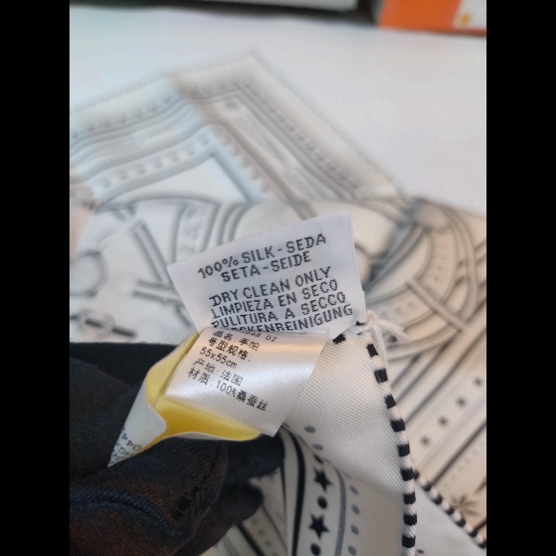 Hermes 黑白線條方絲巾 Tralala Bandana 55-8