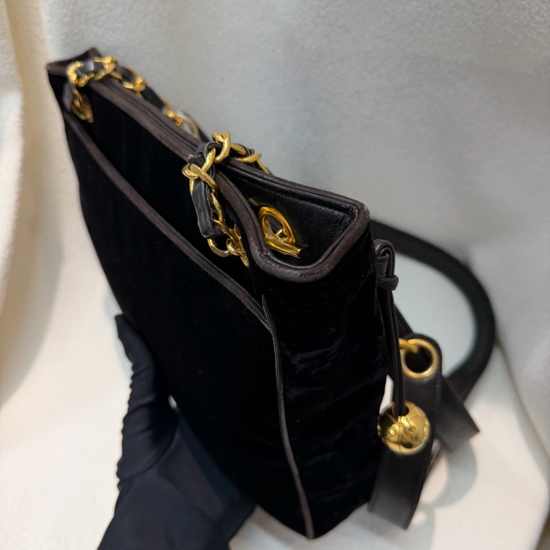CHANEL 中古絲絨金球單肩包 XB574-39