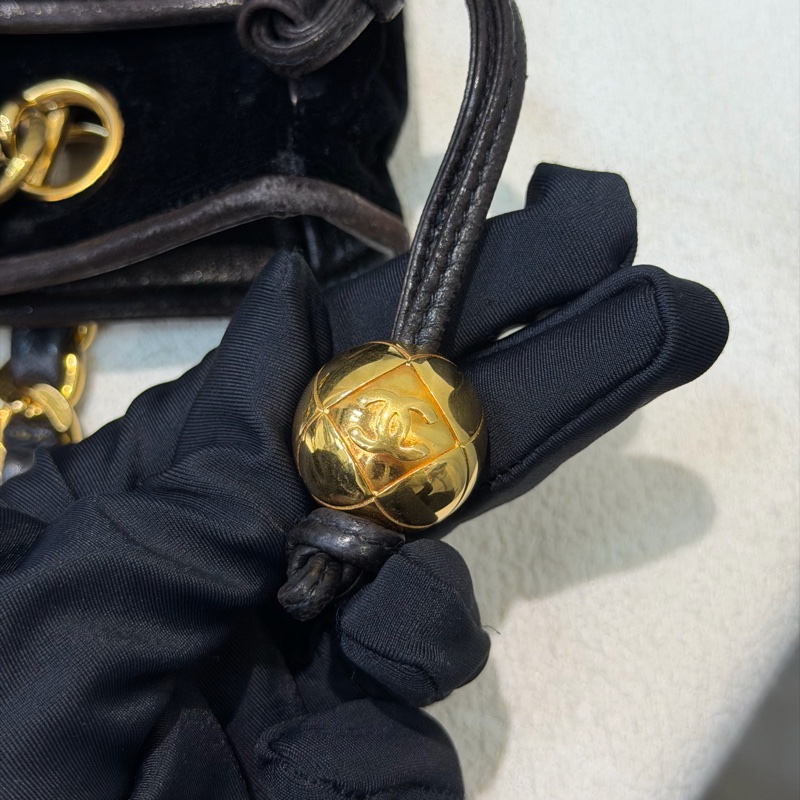 CHANEL 中古絲絨金球單肩包 XB574-53