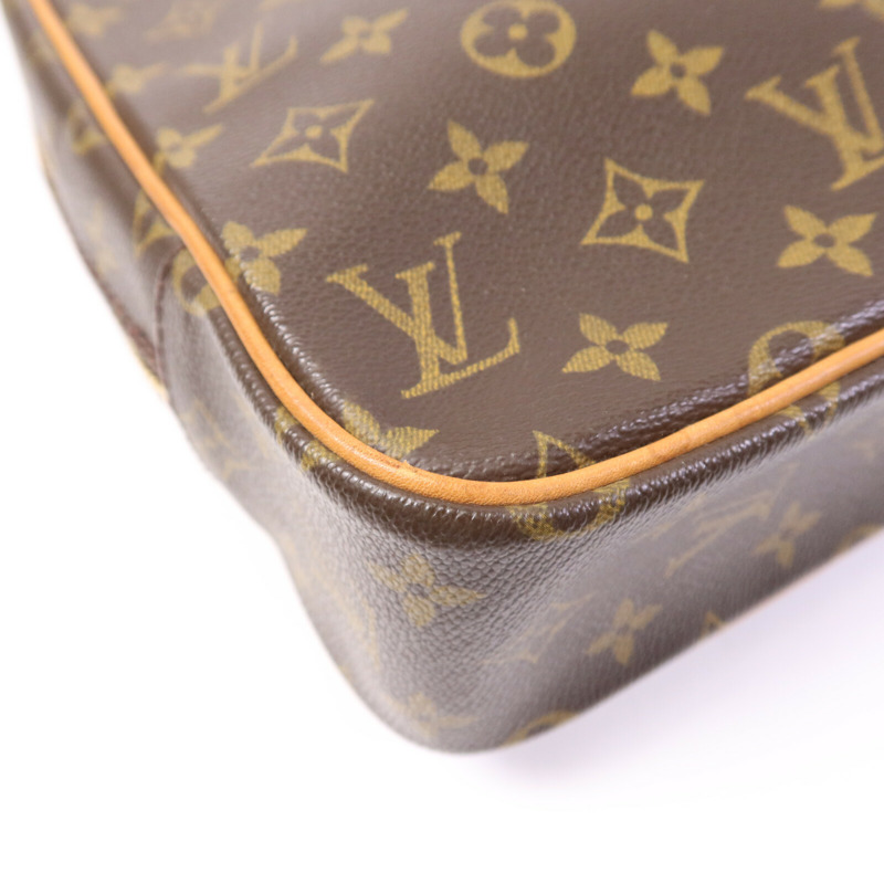 LOUIS VUITTON Monogram Porte Documents Pegase金扣手挽袋-11