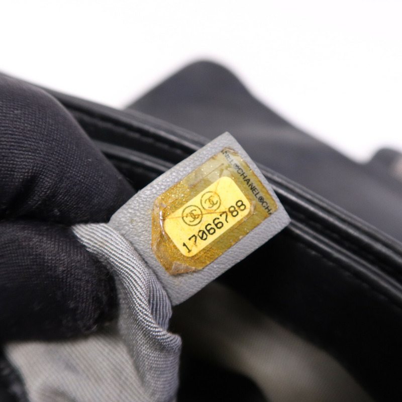 CHANEL 牛皮皮革Chain Shoulder銀扣鏈帶肩背袋-7