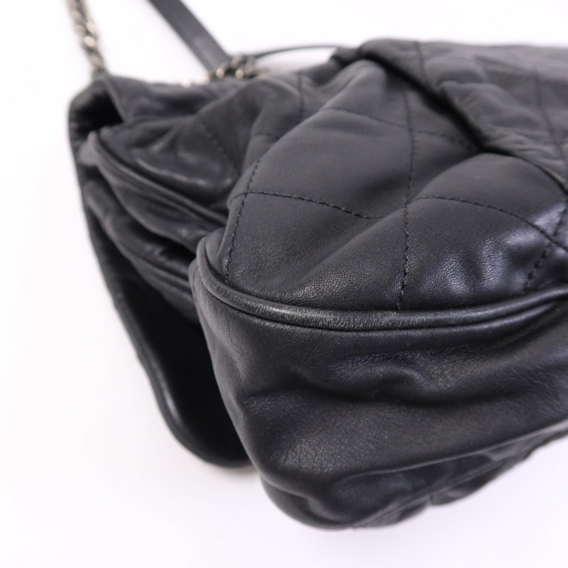 CHANEL 牛皮皮革Chain Shoulder銀扣鏈帶肩背袋-12