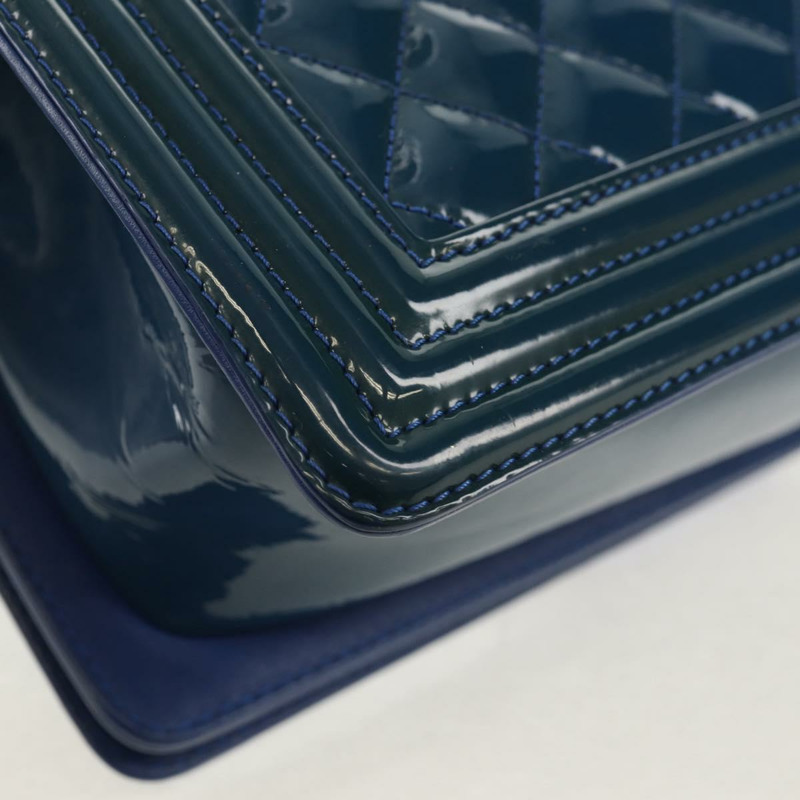 【日本直送】香奈兒 (CHANEL) Boy Chanel 鏈條肩背包，漆皮藍色，銀色雙C標誌，正品編號 146082SAM-16