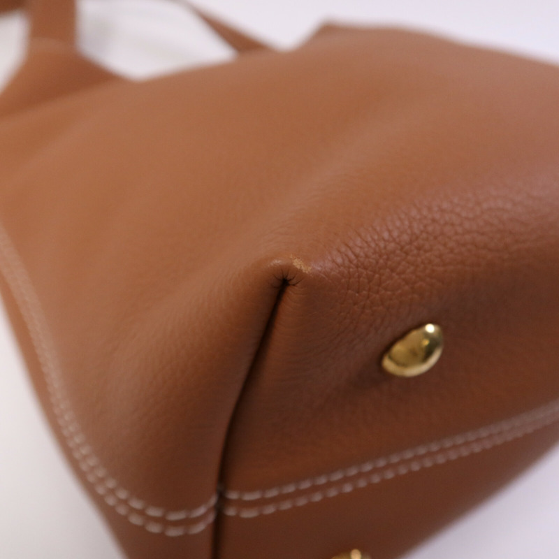 LOUIS VUITTON 牛皮皮革Low Key Hobo PM金扣肩背袋-13