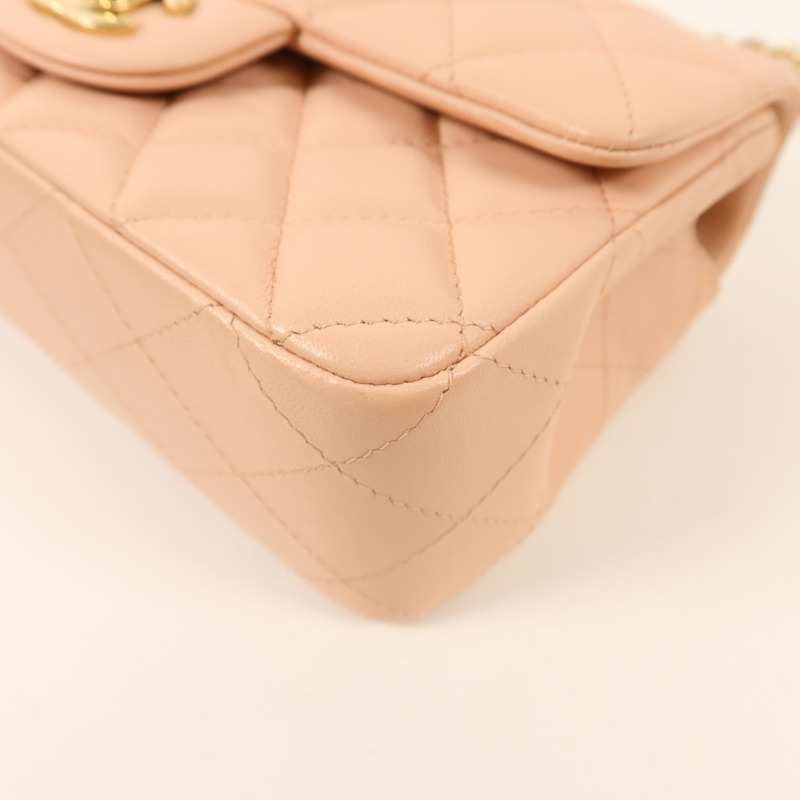 CHANEL 牛皮皮革Mini Classic 20金扣鏈帶肩背袋-11