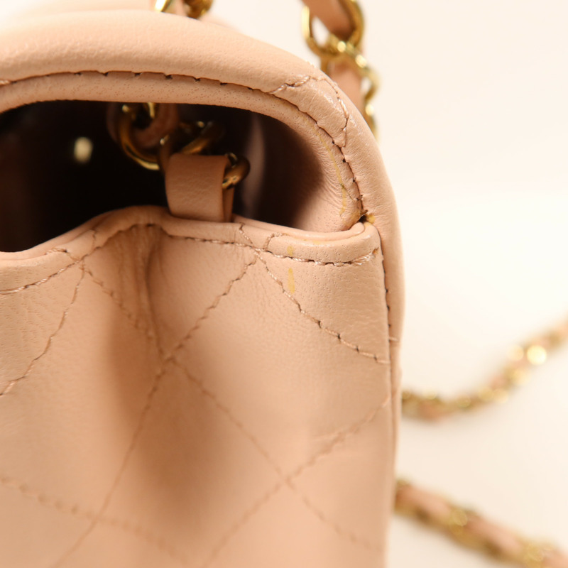 CHANEL 牛皮皮革Mini Classic 20金扣鏈帶肩背袋-15