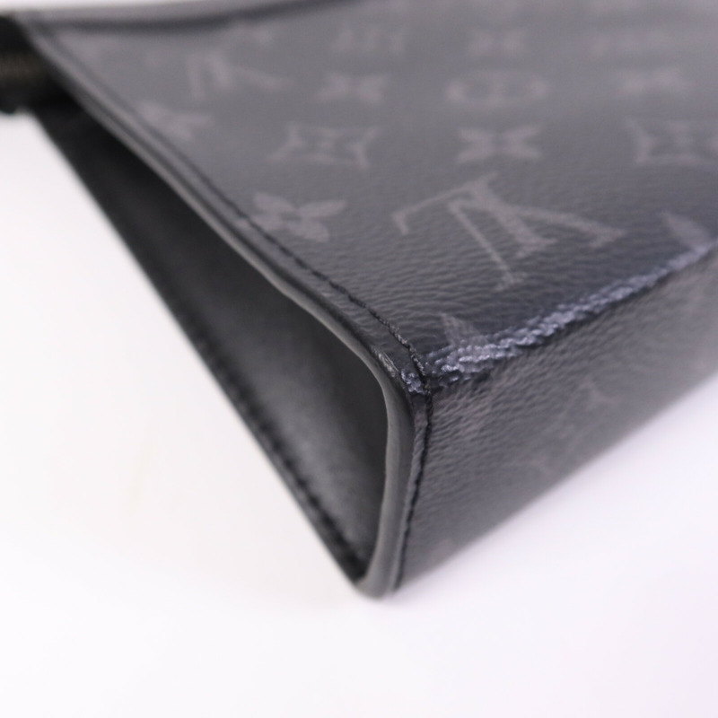 LOUIS VUITTON Monogram Eclipse Gaston銀扣肩背袋-12