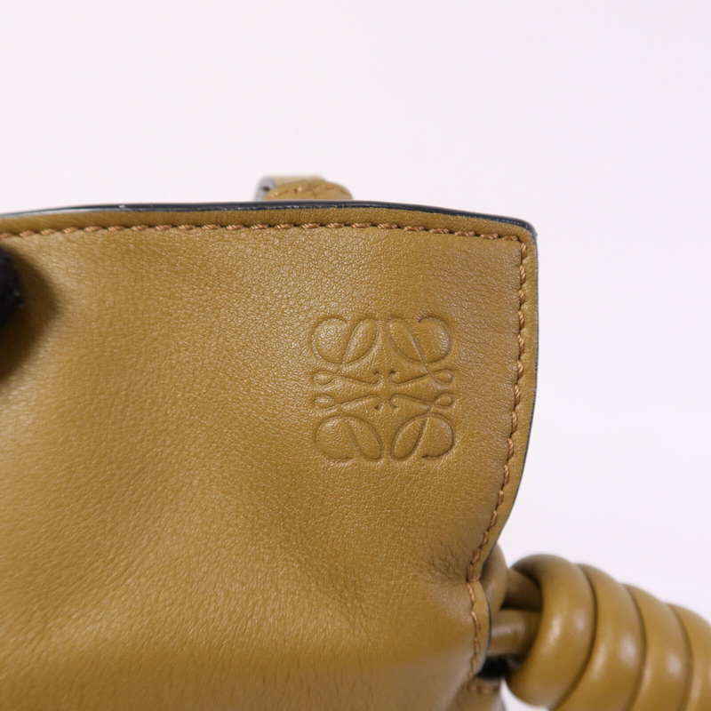 LOEWE 牛皮皮革Flamenco Clutch金扣肩背袋-14