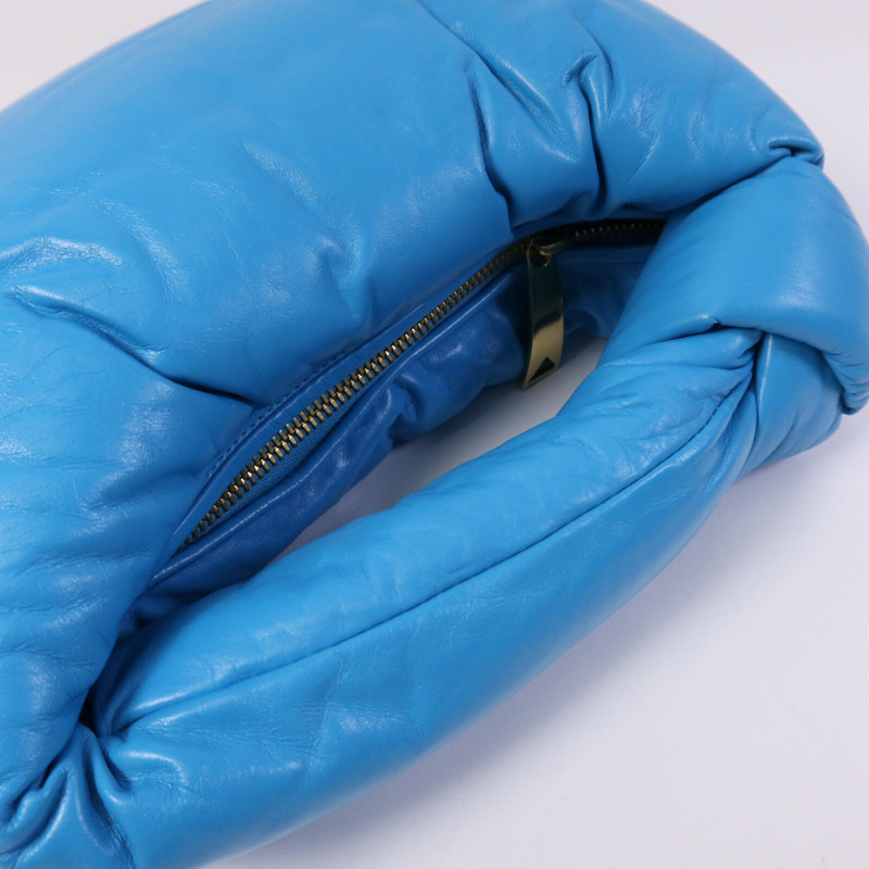 BOTTEGA VENETA 羊皮皮革Mini Jodie金扣手挽袋-8