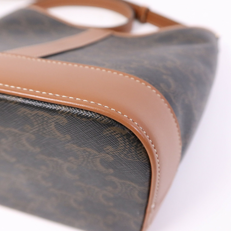 CELINE 塗層帆布Triomphe Bucket Small金扣肩背袋-12