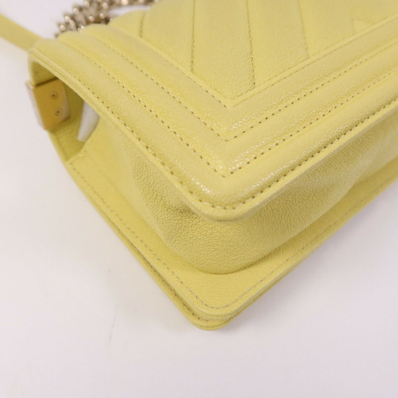 CHANEL 牛皮皮革Boy 20金扣鏈帶肩背袋-13