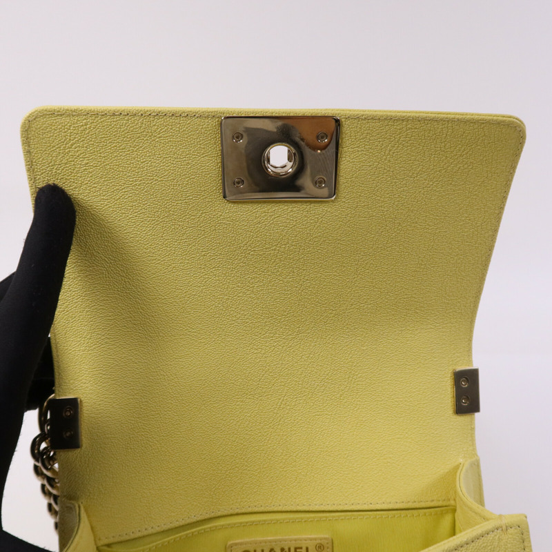 CHANEL 牛皮皮革Boy 20金扣鏈帶肩背袋-14