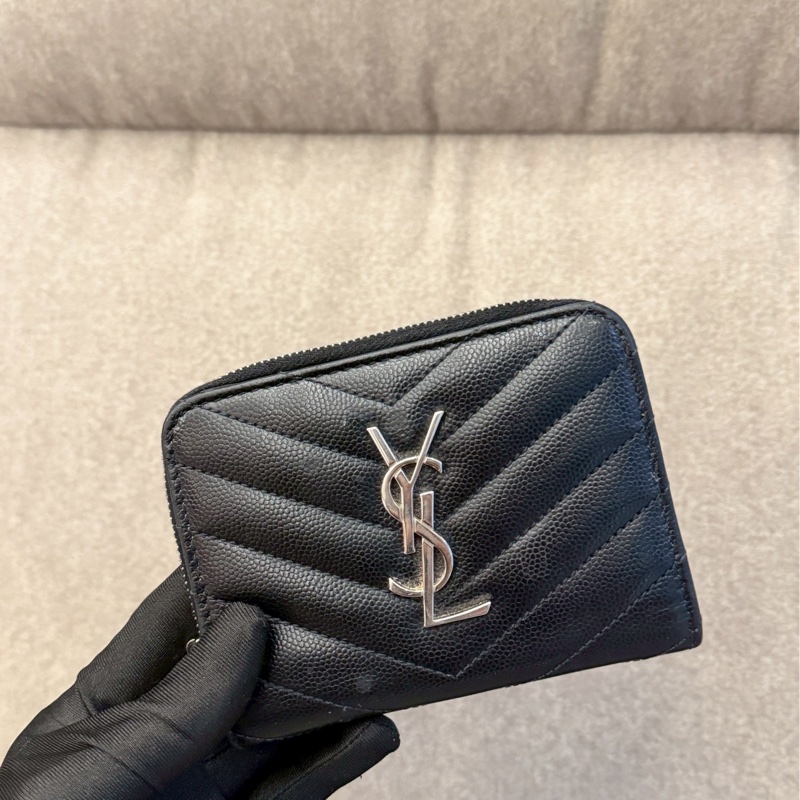 YSL黑色魚子醬錢包-1