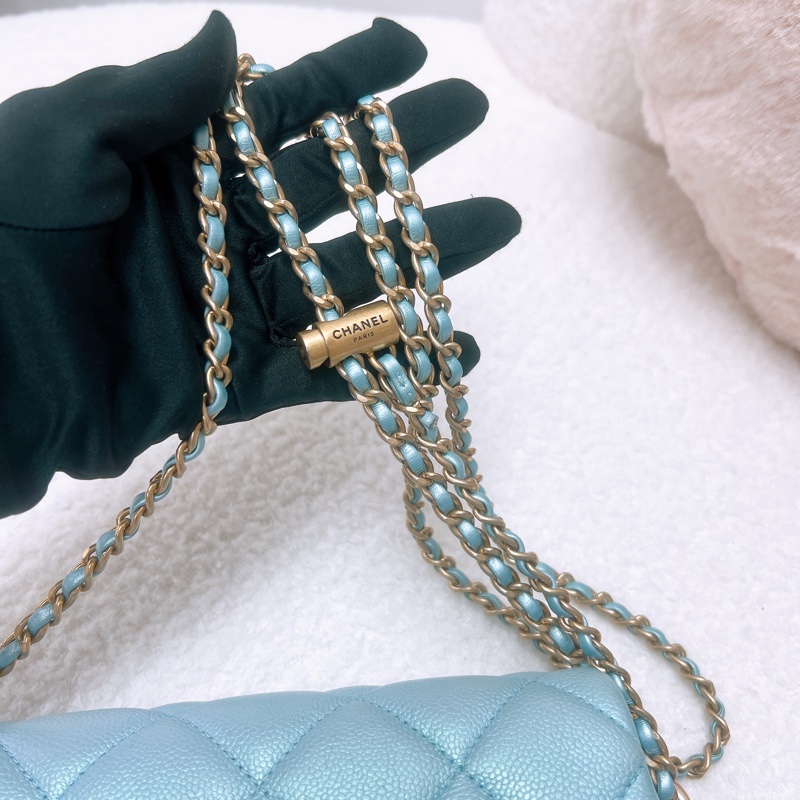 Chanel 21k 人魚珠光藍 翻蓋斜挎包-10