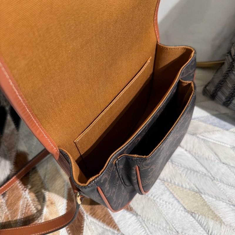 CELINE 滿版LOGO凱旋門馬鞍斜背包*咖啡色-6