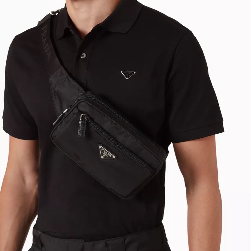 🆕普拉達Prada黑色Re-Nylon And Saffiano胸口腰包2VL977-1
