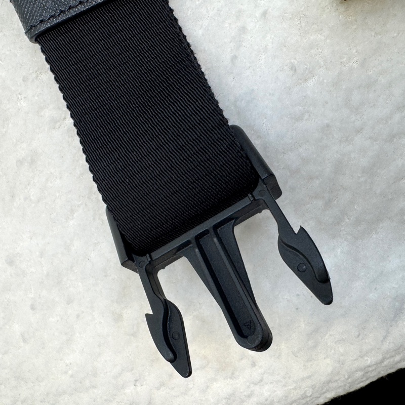 🆕普拉達Prada黑色Re-Nylon And Saffiano胸口腰包2VL977-20