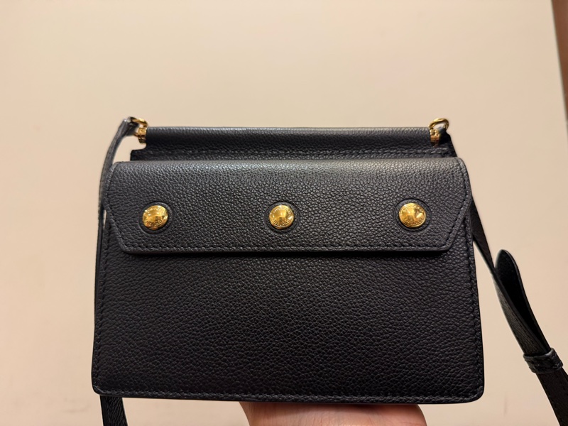 BURBERRY Baby Title Bag 牛皮製 全黑經典款-1