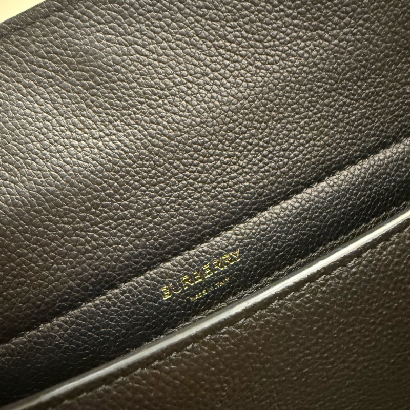 BURBERRY Baby Title Bag 牛皮製 全黑經典款-17