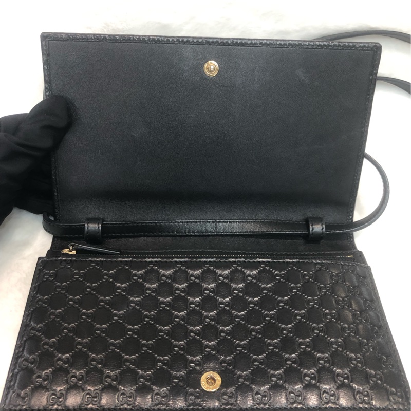 GUCCI 壓紋黑色牛皮細logo WOC XB724-16