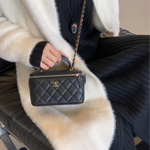 稀有提把款🥨香奈兒化妝盒Chanel黑金羊皮手提長盒子AP2199