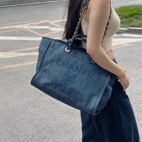 CHANEL香奈兒 雙C LOGO 牛仔沙灘包 托特包購物袋 30開 尺寸39*17*24