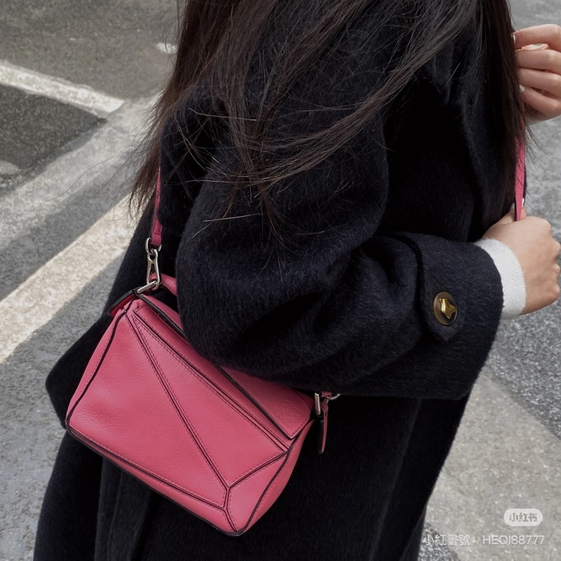 羅伊威Loewe 粉色牛皮mini puzzle幾何手提斜背包-5