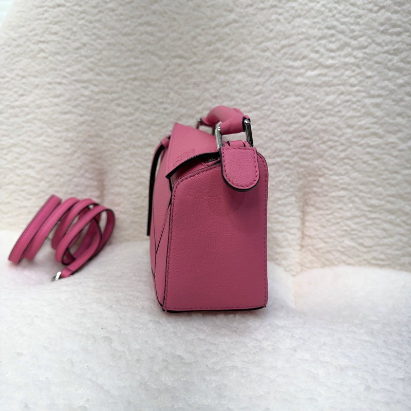 羅伊威Loewe 粉色牛皮mini puzzle幾何手提斜背包-11