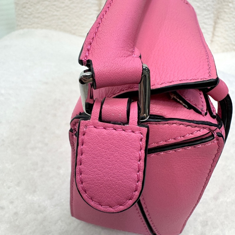 羅伊威Loewe 粉色牛皮mini puzzle幾何手提斜背包-21