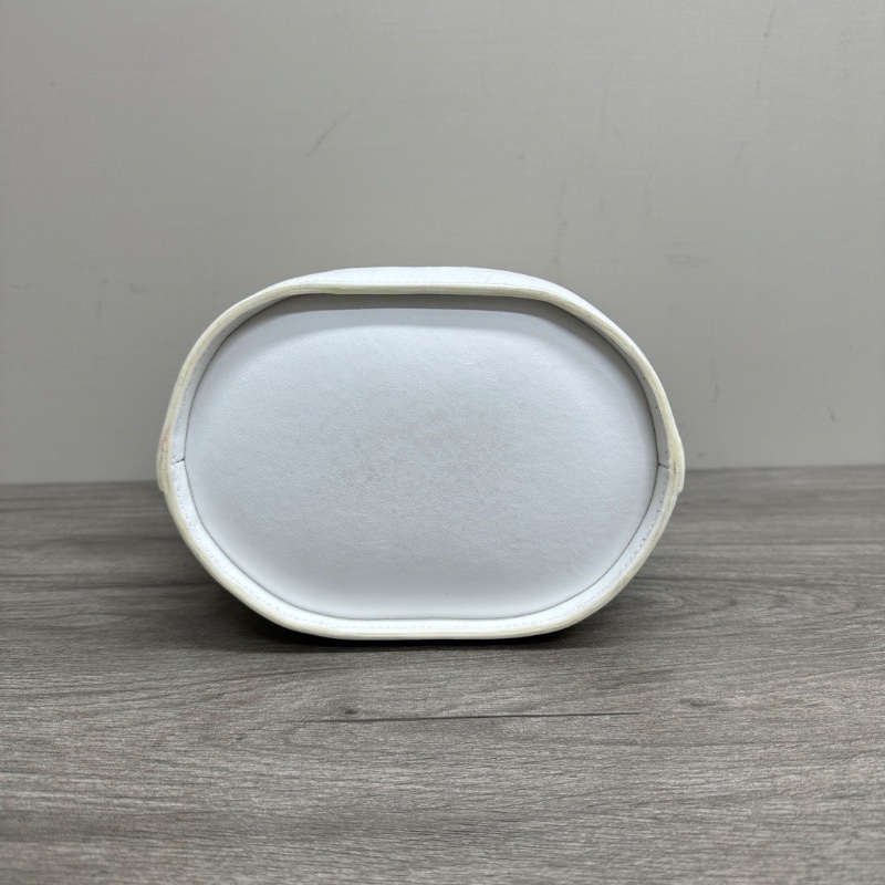 BURBERRY白色鏤空TB標識帆布水桶手提包19*19.5*13 98新配件塵袋-4