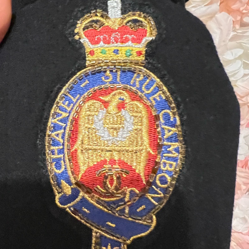 Chanel中古14個勛章外套40碼，勛章界的天花板，肩寬40胸圍94-4