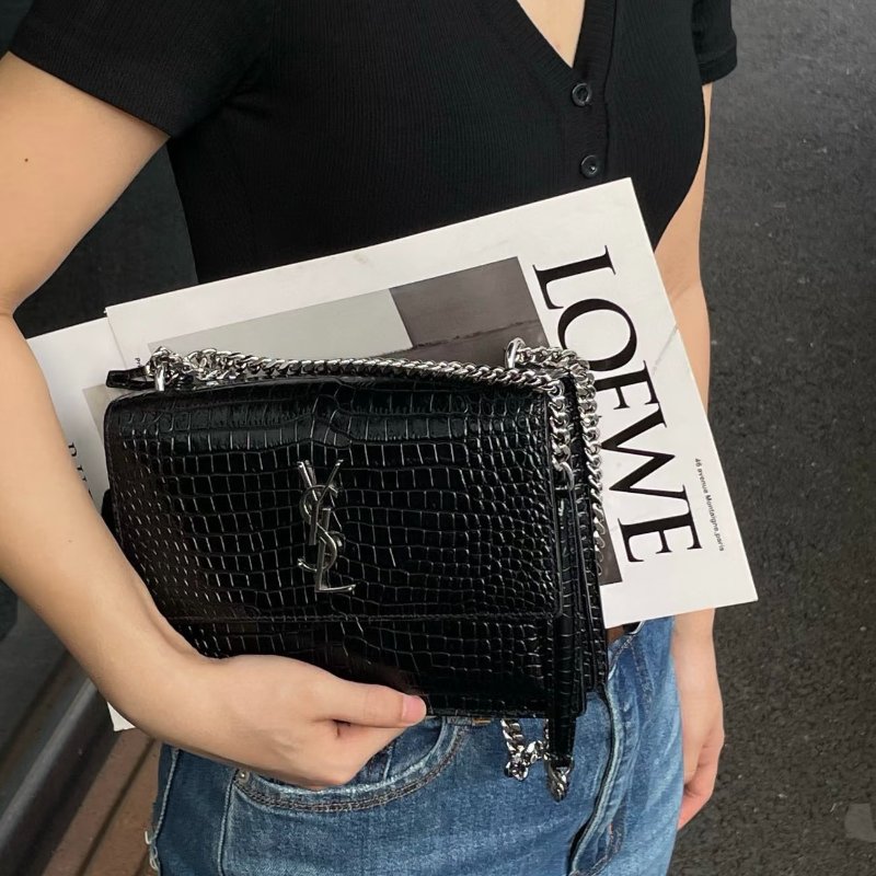 Saint Laurent - 黑色銀釦鱷魚壓紋SUNSET日落包╻中號-1