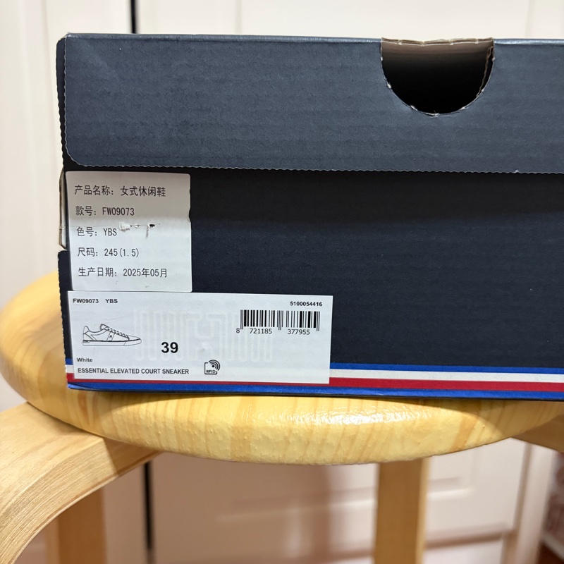 Tommy Hilfiger 小白鞋 24.5-4