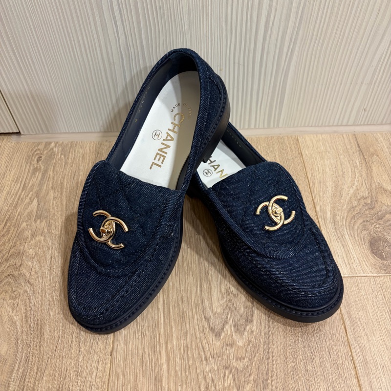 CHANEL 單寧銀釦雙C樂福鞋（size：35）-0