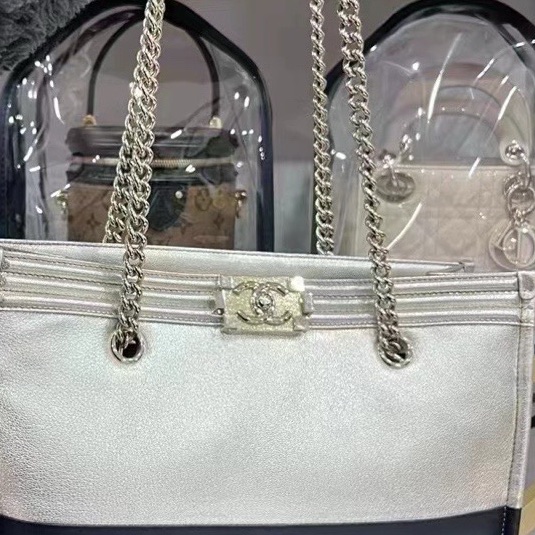 Chanel香奈兒黑金拼色單肩包 有卡 21開-4