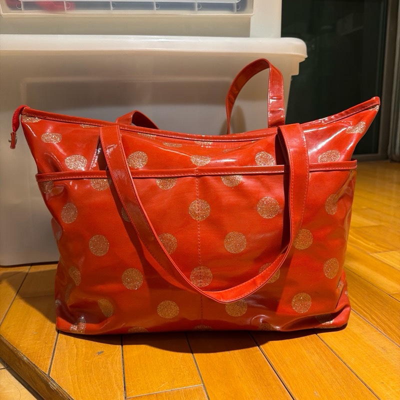 agnès b. 紅色金點點托特包｜大容量肩背包｜輕量防水材質｜日常通勤包-1