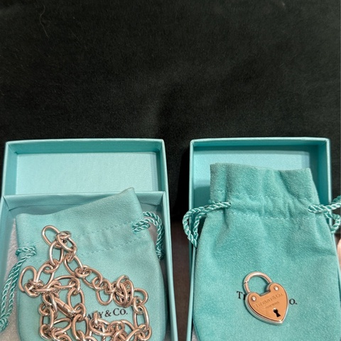 Tiffany & Co銀飾項鏈組