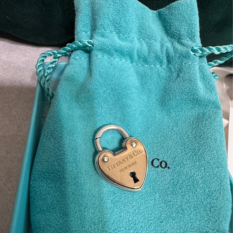 Tiffany & Co銀飾項鏈組-1