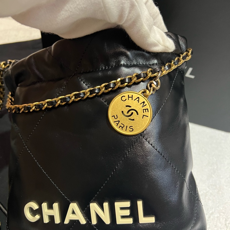 Chanel 香奈兒22bag mini稀有白字黑金-1