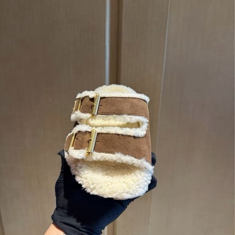Prada三角標毛毛拖鞋 卡其色 四季可穿