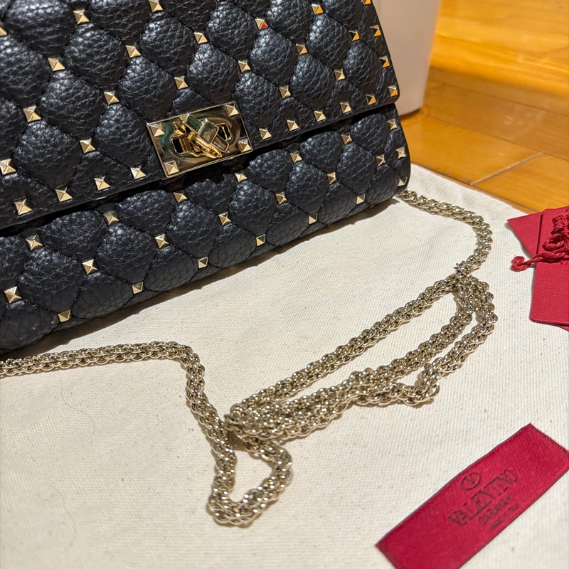 VALENTINO Rockstud Spike 黑色手拿包｜鉚釘｜金扣｜晚宴包｜小羊皮｜近新-11