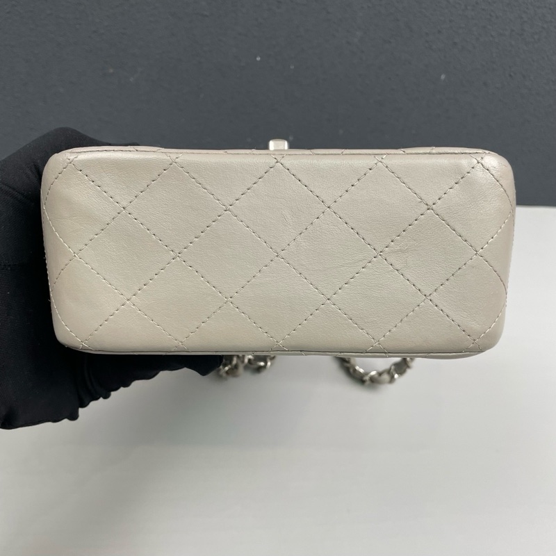 Chanel香奈兒 灰色全皮銀扣方胖子鏈條包 鐳射28開，.尺寸16.5*13*7cm-4