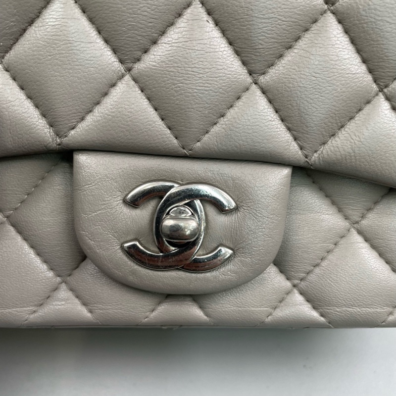 Chanel香奈兒 灰色全皮銀扣方胖子鏈條包 鐳射28開，.尺寸16.5*13*7cm-7