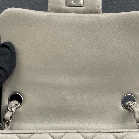 Chanel香奈兒 灰色全皮銀扣方胖子鏈條包 鐳射28開，.尺寸16.5*13*7cm-8