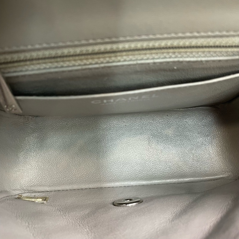 Chanel香奈兒 灰色全皮銀扣方胖子鏈條包 鐳射28開，.尺寸16.5*13*7cm-9